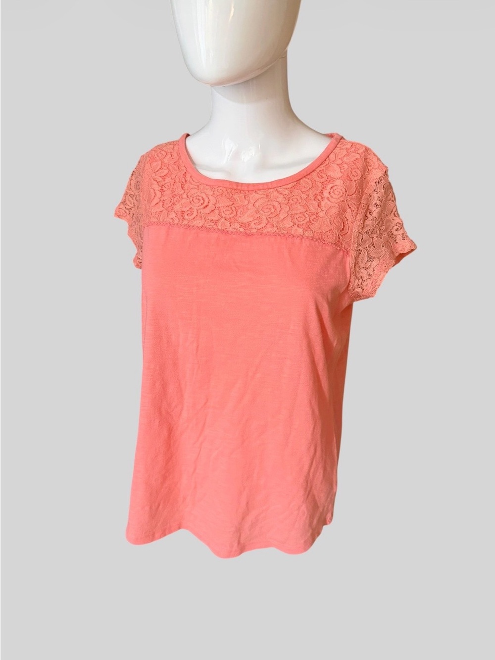 Liz Claiborne Coral Lace Yoke Short Sleeve Tee